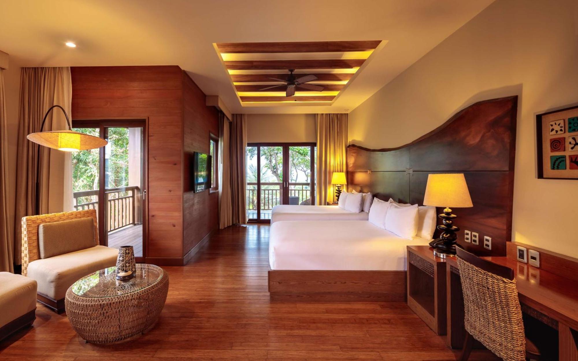 Indura Beach & Golf Resort Curio Collection By Hilton Тела Екстериор снимка