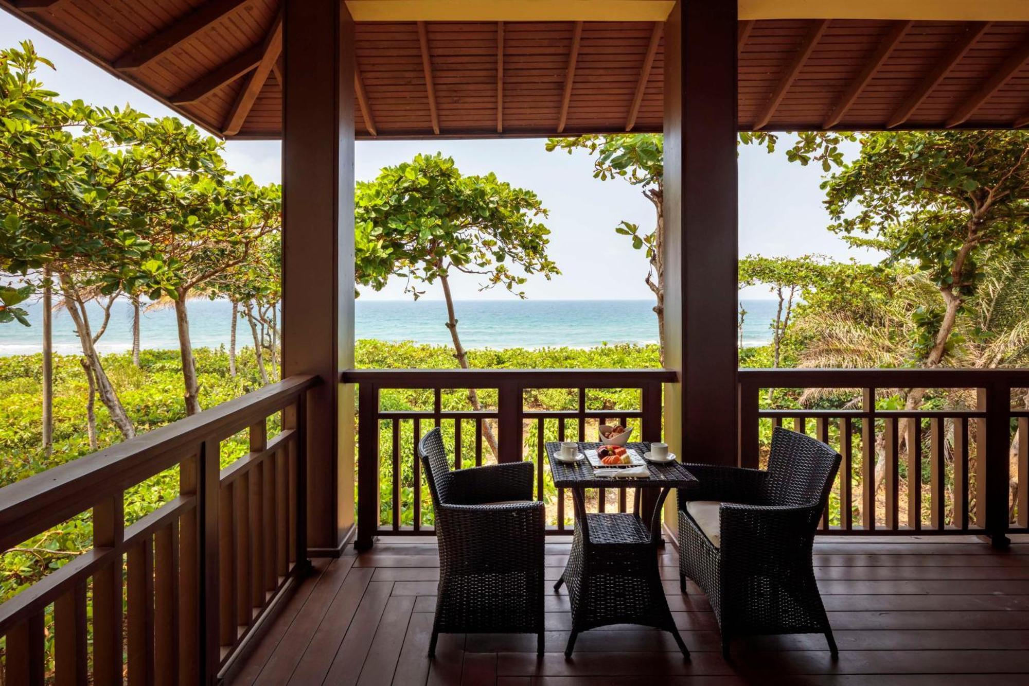 Indura Beach & Golf Resort Curio Collection By Hilton Тела Екстериор снимка